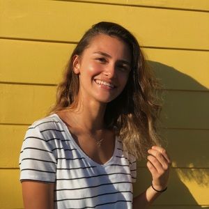 Meet your Posher, Ariana